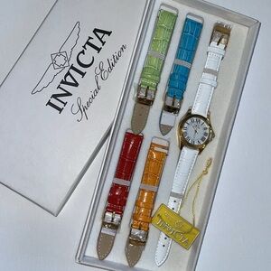 Invicta special edition watch box set
5 leather straps